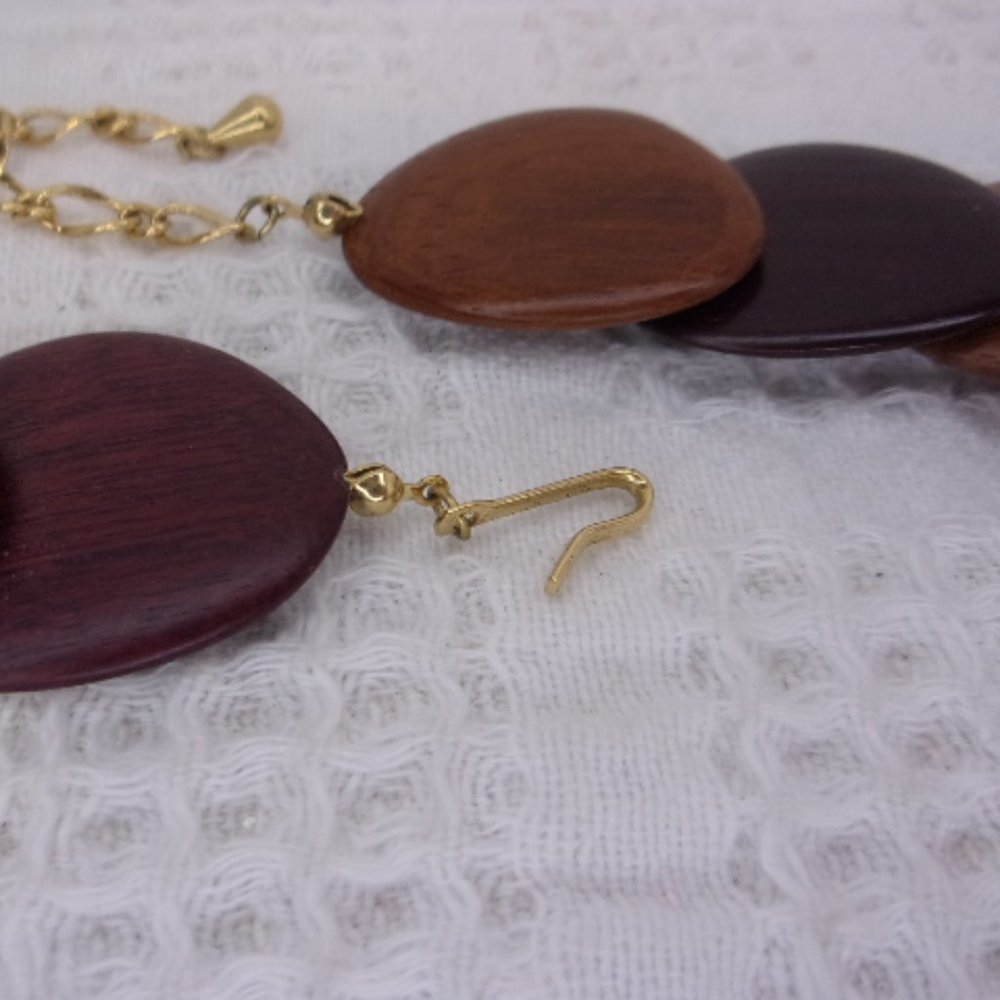 Tri Color Flat Wood Bead Necklace 19.5" - 21" L - Picture 9 of 10